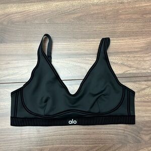 ALO Yoga Black Women's Airlift Line Up Bra Black